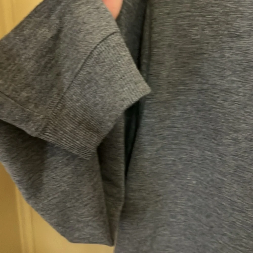 All in Motion Gray SizeL Comfy Lightweight Crewneck Sweater Fall Winter Neutral